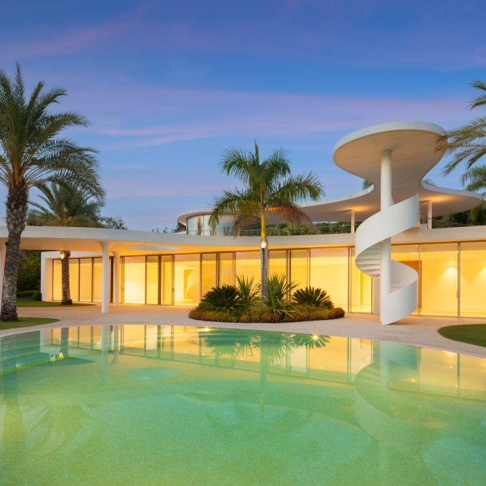 Futuristic 4 Bedroom Villa in Finca Cortesin, Casares | Image 20