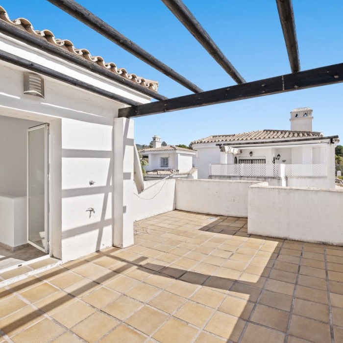 2 Bedroom Penthouse in Los Naranjos de Marbella, Nueva Andalucia | Image 18