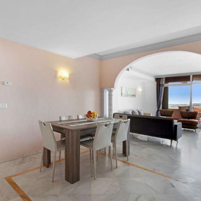 Sea view apartment for sale in Magna in Marbella, Spain23