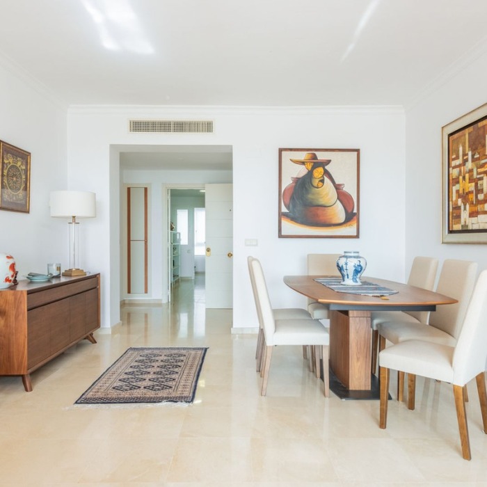 3 Bedroom Sea View Apartment in La Quinta Benahavis | Image 10