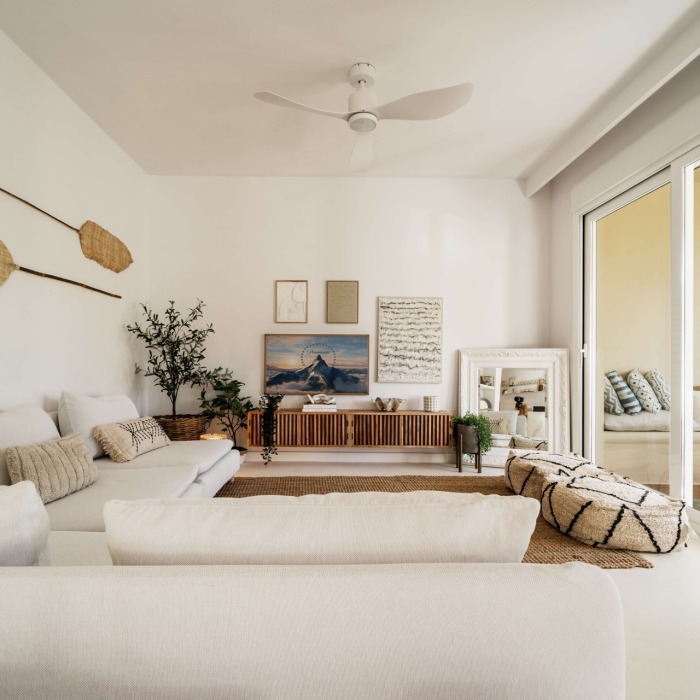 2 Bedroom Apartment in La Quinta, Benahavis | Image 1