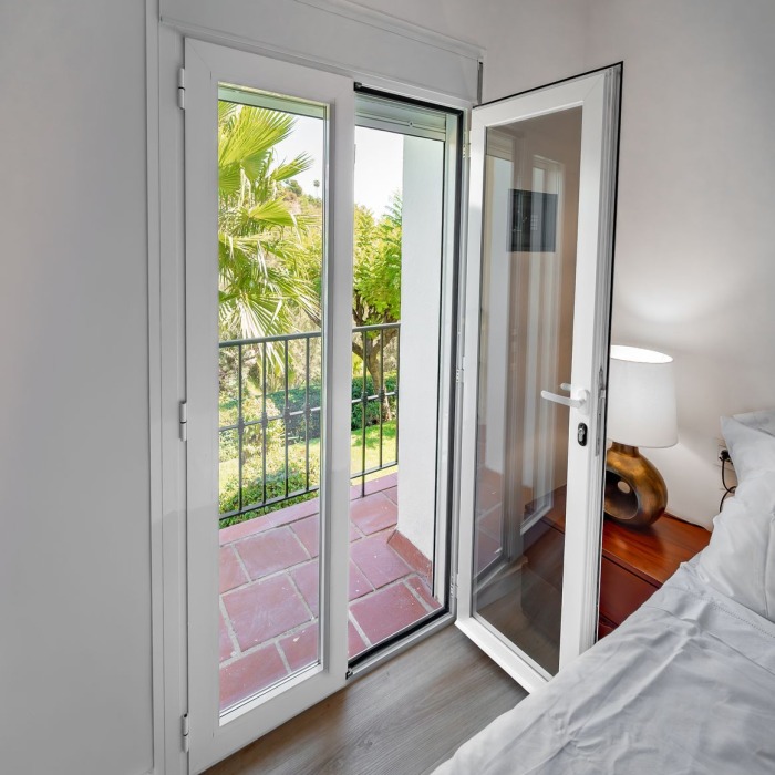 3 Bedroom Apartment in La Quinta, Benahavis | Image 18