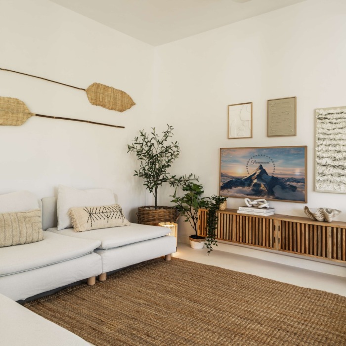 2 Bedroom Apartment in La Quinta, Benahavis | Image 3