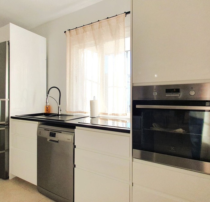 Modern 3 Bedroom Apartment in Los Narnjos de Marbella, Nueva Andalucia | Image 10