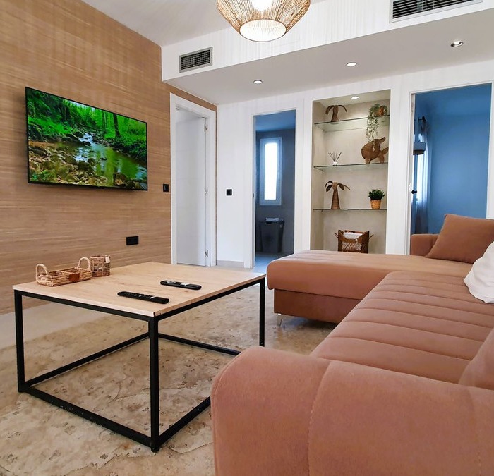 Modern 3 Bedroom Apartment in Los Narnjos de Marbella, Nueva Andalucia | Image 3