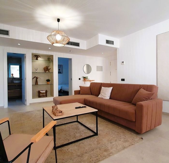 Modern 3 Bedroom Apartment in Los Narnjos de Marbella, Nueva Andalucia | Image 2