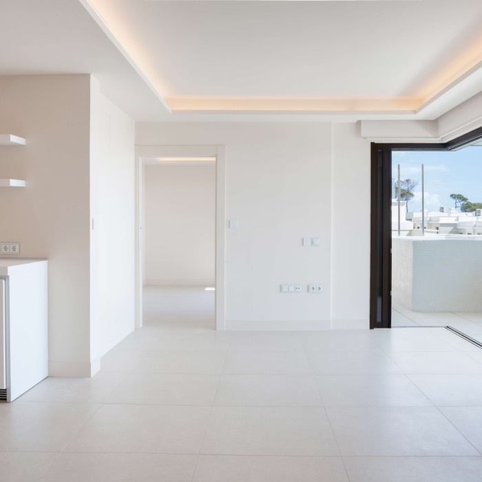 3 Bedroom Beachfront Apartment in Estepona | Image 24