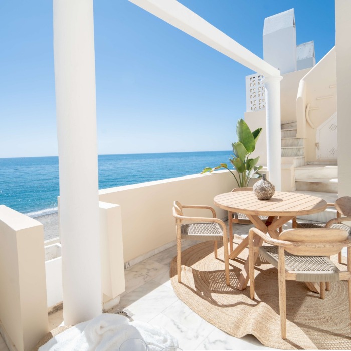 2 Bedroom Frontline Beach Penthouse in Estepona | Image 3
