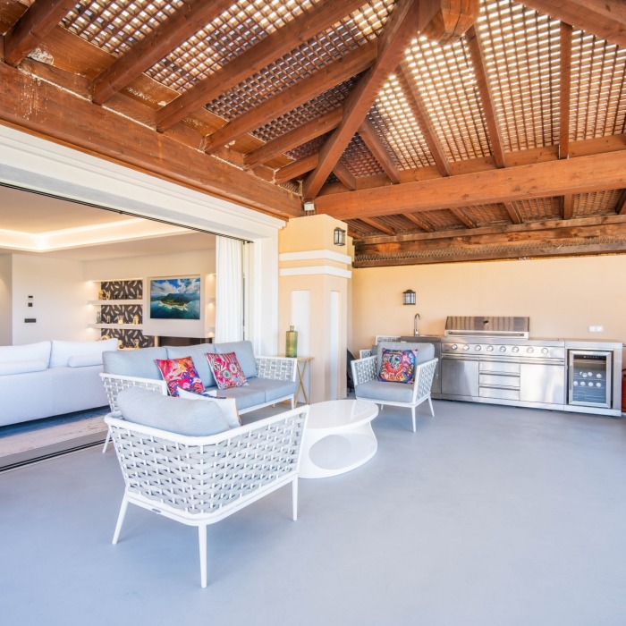 Increible Atico Duplex de 3 Dormitorios en Marbella Milla de Oro | Image 14