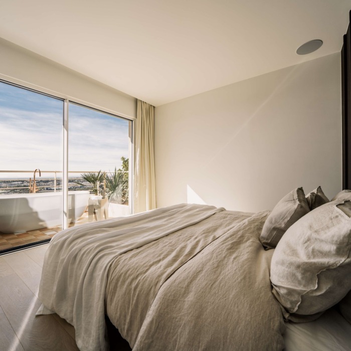 3 Bedroom Penthouse in Magna Marbella, Nueva Andalucia | Image 34
