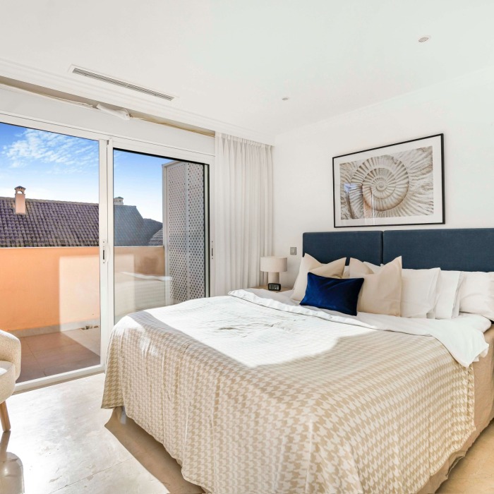 Three Bedroom Duplex Penthouse with Sea Views at Aloha Hill Club in Nueva Andalucía | Image 14