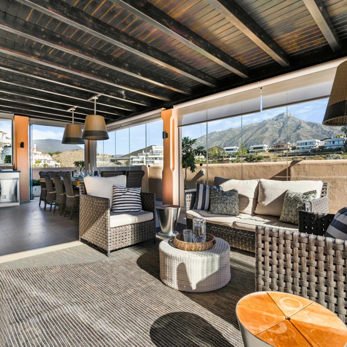 Three Bedroom Duplex Penthouse with Sea Views at Aloha Hill Club in Nueva Andalucía | Image 5