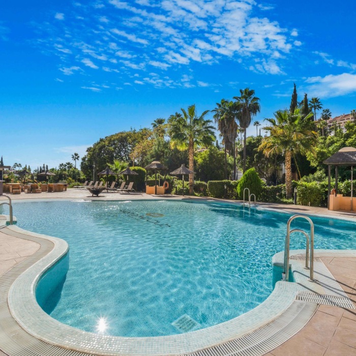 Three Bedroom Duplex Penthouse with Sea Views at Aloha Hill Club in Nueva Andalucía | Image 26
