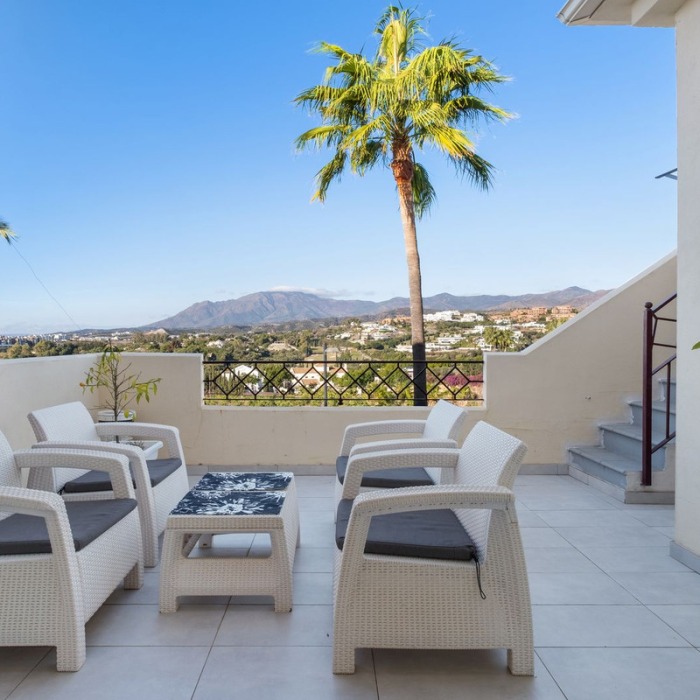 Penthouse with sea view for sale in Los Flamingos, Benahavis43