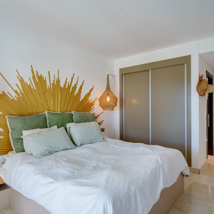 Three Bedroom Sea View Apartment in Elviria | Image 20