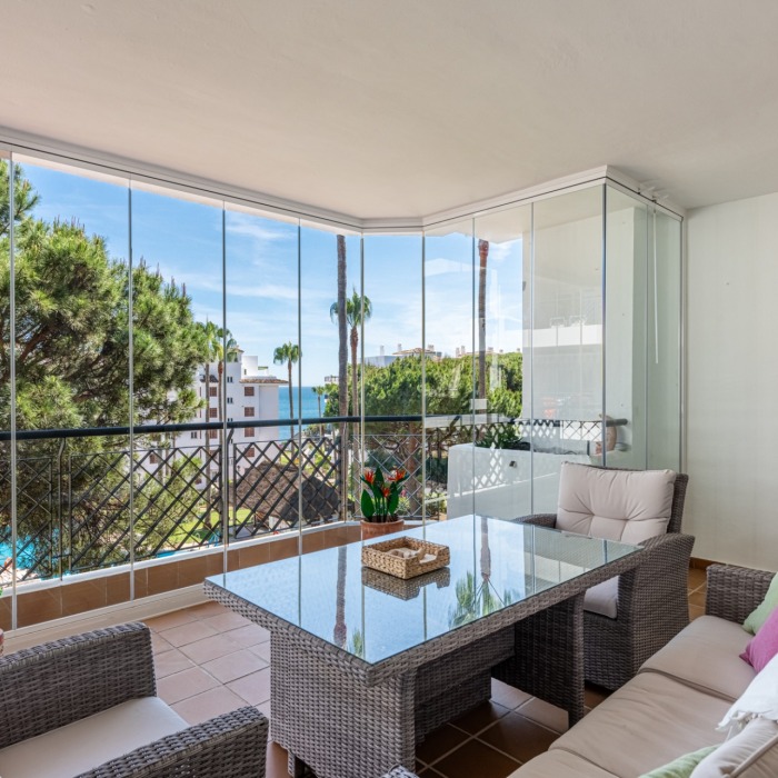 Sea view apartment for sale in Marbella13