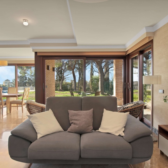 6 Bedroom Sea View Villa in Elviria, Marbella | Image 23