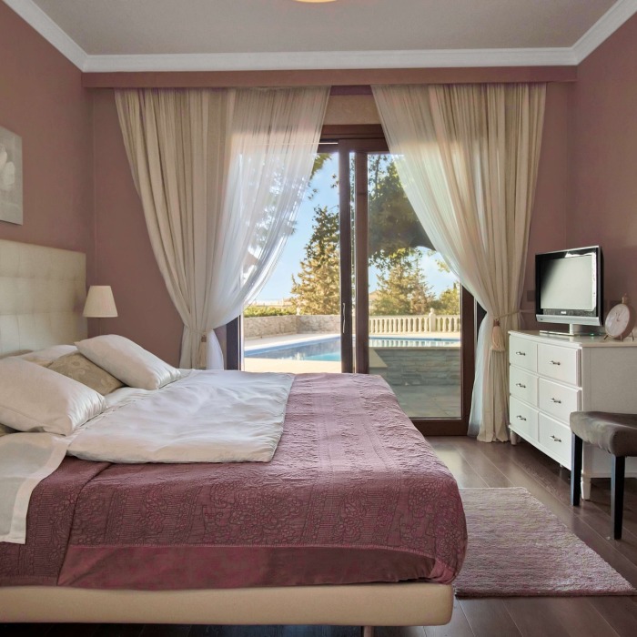 6 Bedroom Sea View Villa in Elviria, Marbella | Image 51