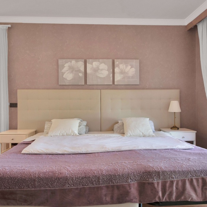 6 Bedroom Sea View Villa in Elviria, Marbella | Image 48