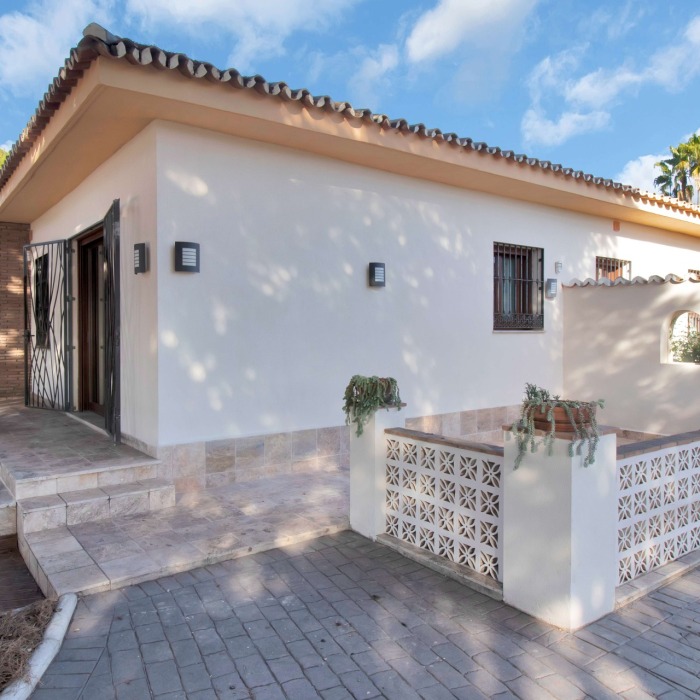 6 Bedroom Sea View Villa in Elviria, Marbella | Image 34
