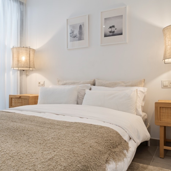 New 6 Bedroom Villa in La Resina Golf, Estepona | Image 26