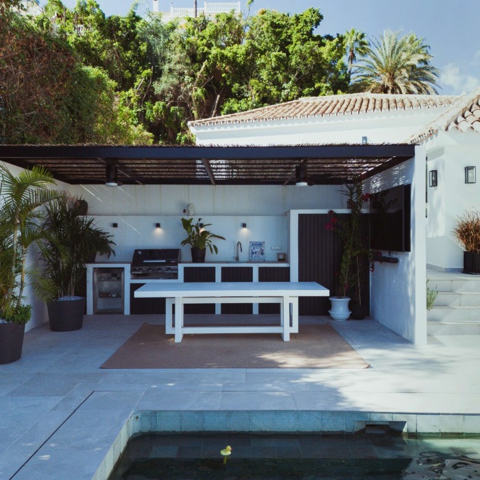 Modern 5 Bedroom Villa in Los Naranjos Hill Club, Nueva Andalucia | Image 4