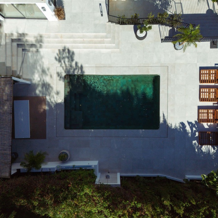 Modern 5 Bedroom Villa in Los Naranjos Hill Club, Nueva Andalucia | Image 5