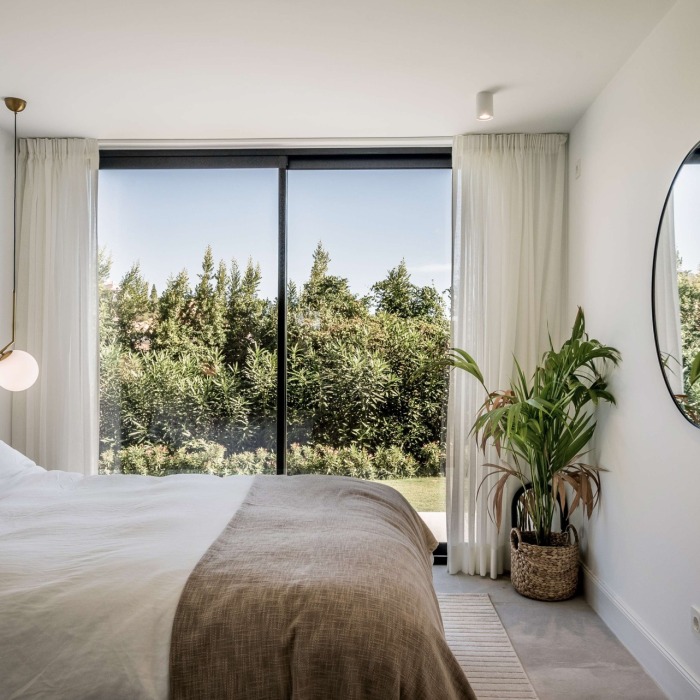 Modern 5 Bedroom Villa in Los Naranjos Hill Club, Nueva Andalucia | Image 22