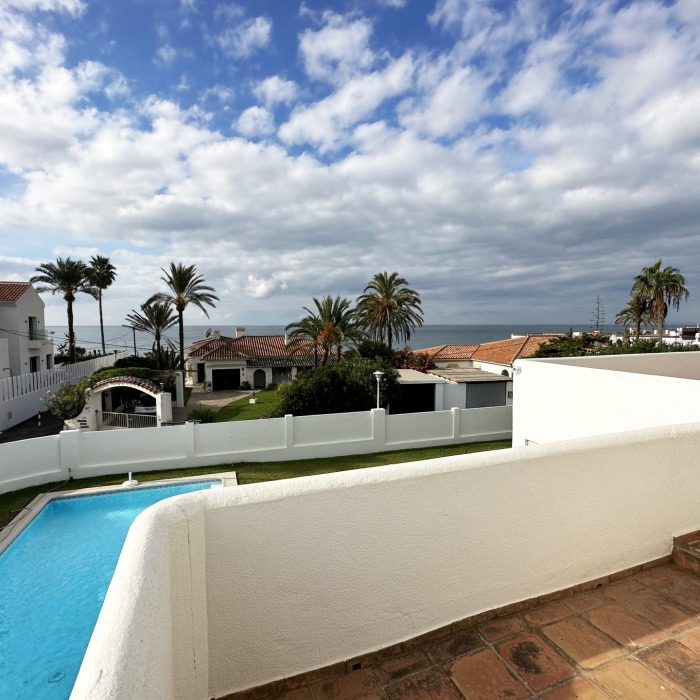 Beachside villa for sale in Marbesa, Marbella East | Image 25