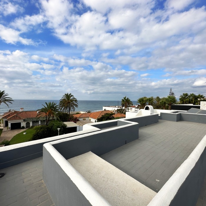 Beachside villa for sale in Marbesa, Marbella East | Image 16