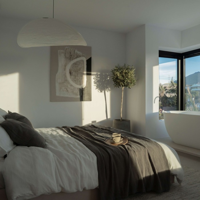 New 5 Bedroom Villa in Nueva Andalucia | Image 16