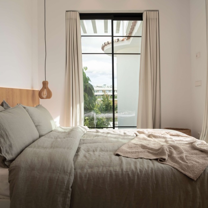 New 5 Bedroom Villa in Nueva Andalucia | Image 22
