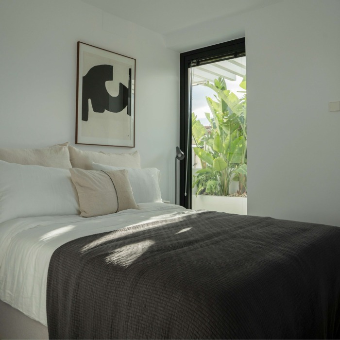 New 5 Bedroom Villa in Nueva Andalucia | Image 24