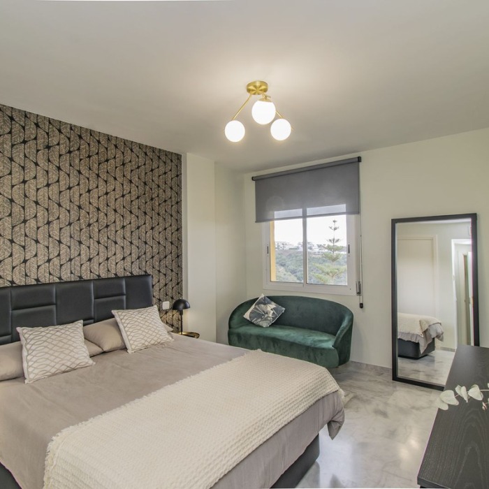 Modern Apartment with Sea Views in La Reserva de Marbella, Marbella East | Image 21
