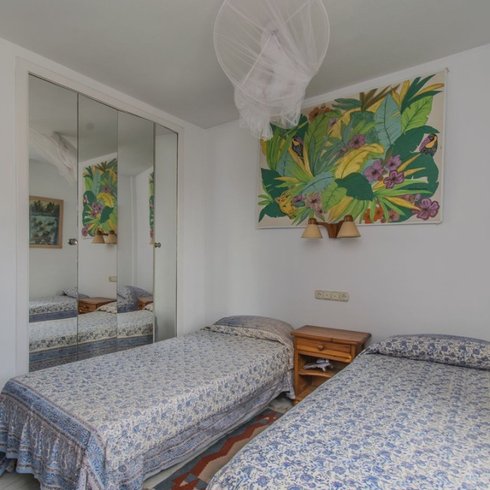 Middle-floor apartment in La Reserva de Marbella | Image 27