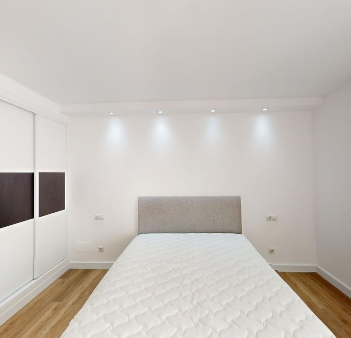 Modern Apartment in Nueva Andalucia | Image 11