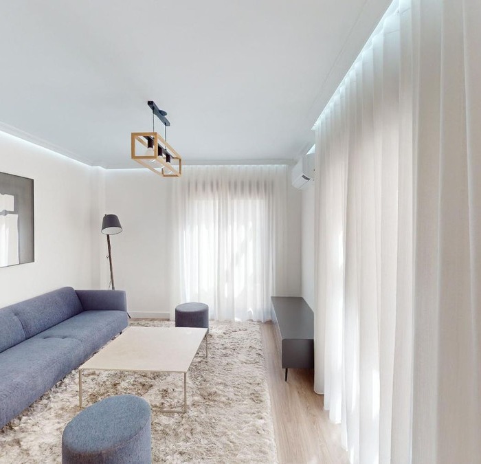 Modern Apartment in Nueva Andalucia | Image 2