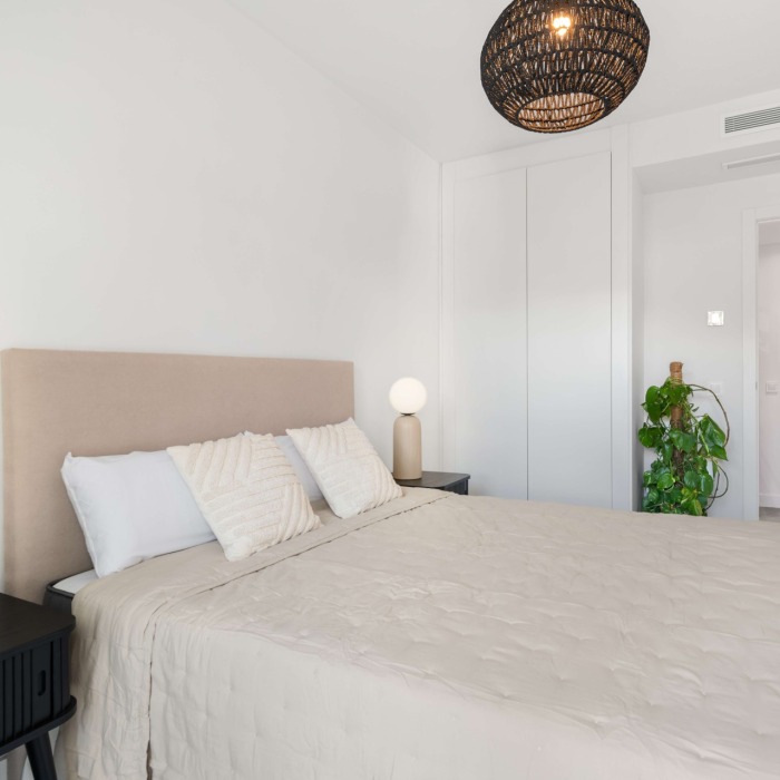 Apartamento moderno en Coto Real, Milla de Oro de Marbella | Image 11