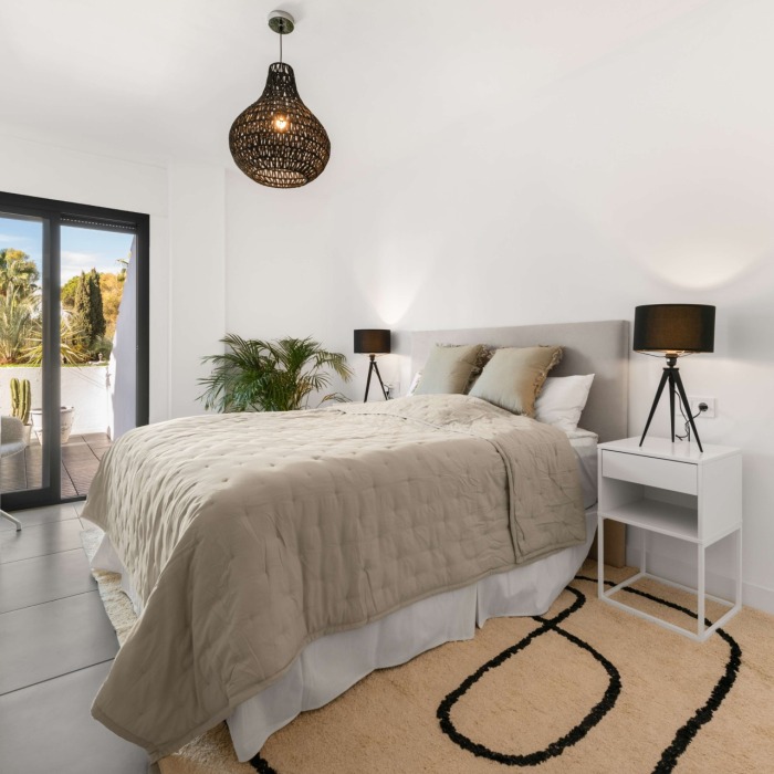 Apartamento moderno en Coto Real, Milla de Oro de Marbella | Image 8