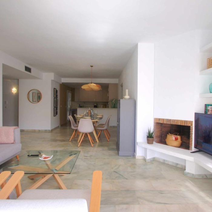 Apartment near the beach in Elviria, Marbella East | Image 9