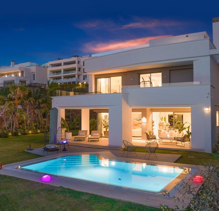 Modern Villa for sale in Marbella30