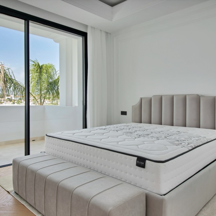 Modern Villa in Lomas de Marbella Club, Benahavis | Image 37
