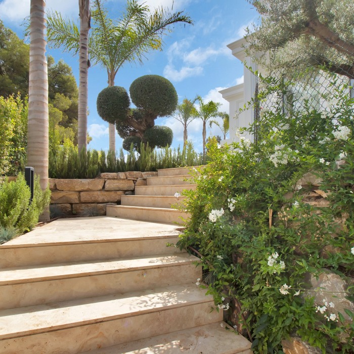 Modern Villa in Lomas de Marbella Club, Benahavis | Image 9