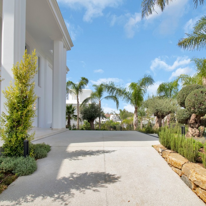 Modern Villa in Lomas de Marbella Club, Benahavis | Image 5