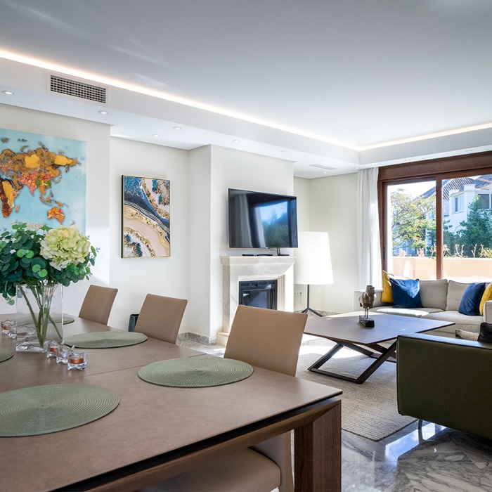 Sea View Duplex Penthouse in Quinta Del Virrey, Marbella Golden Mile | Image 15