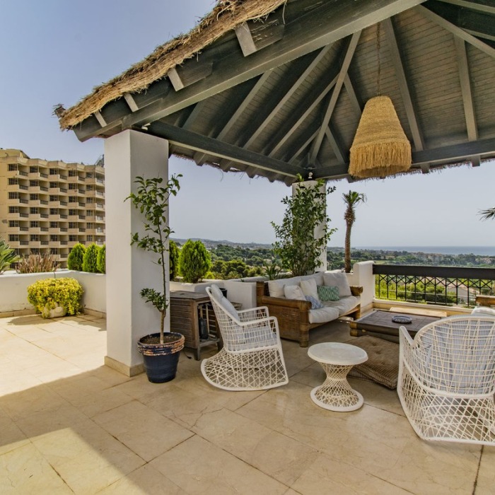 Penthouse Elegant avec vue mer à Rio Real, Marbella | Image 14