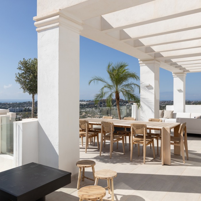Sea view penthouse at Nine Lions Residences in Nueva Andalucia, Marbella | Image 15