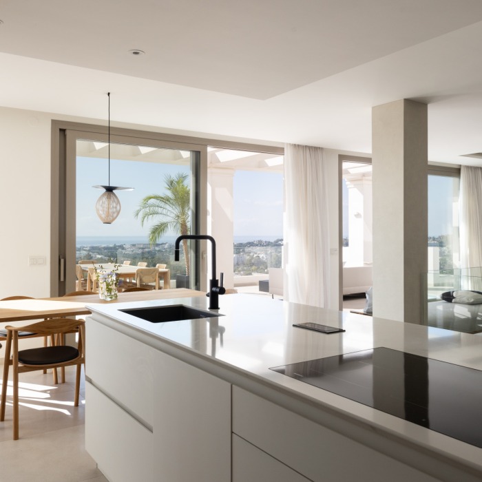 Sea view penthouse at Nine Lions Residences in Nueva Andalucia, Marbella | Image 8