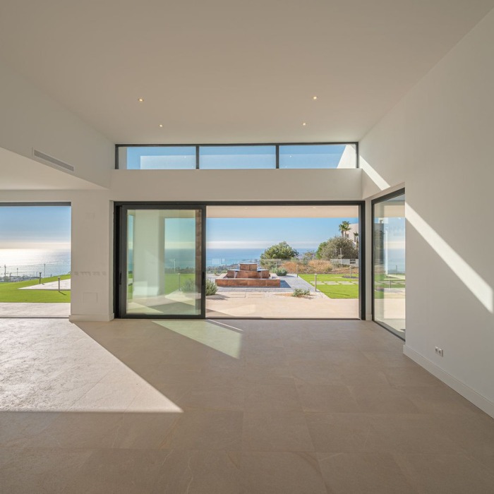 Villa Moderna con Vistas al Mar en Mijas | Image 15
