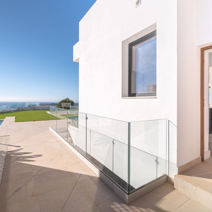 Villa Moderna con Vistas al Mar en Mijas | Image 36